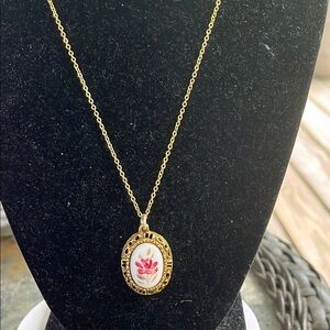 Vintage Hand Painted Flower Porcelain Gold Oval Necklace